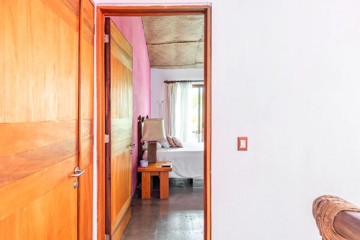 Casa La Columna Bed & Breakfast Puerto Vallarta Exterior photo