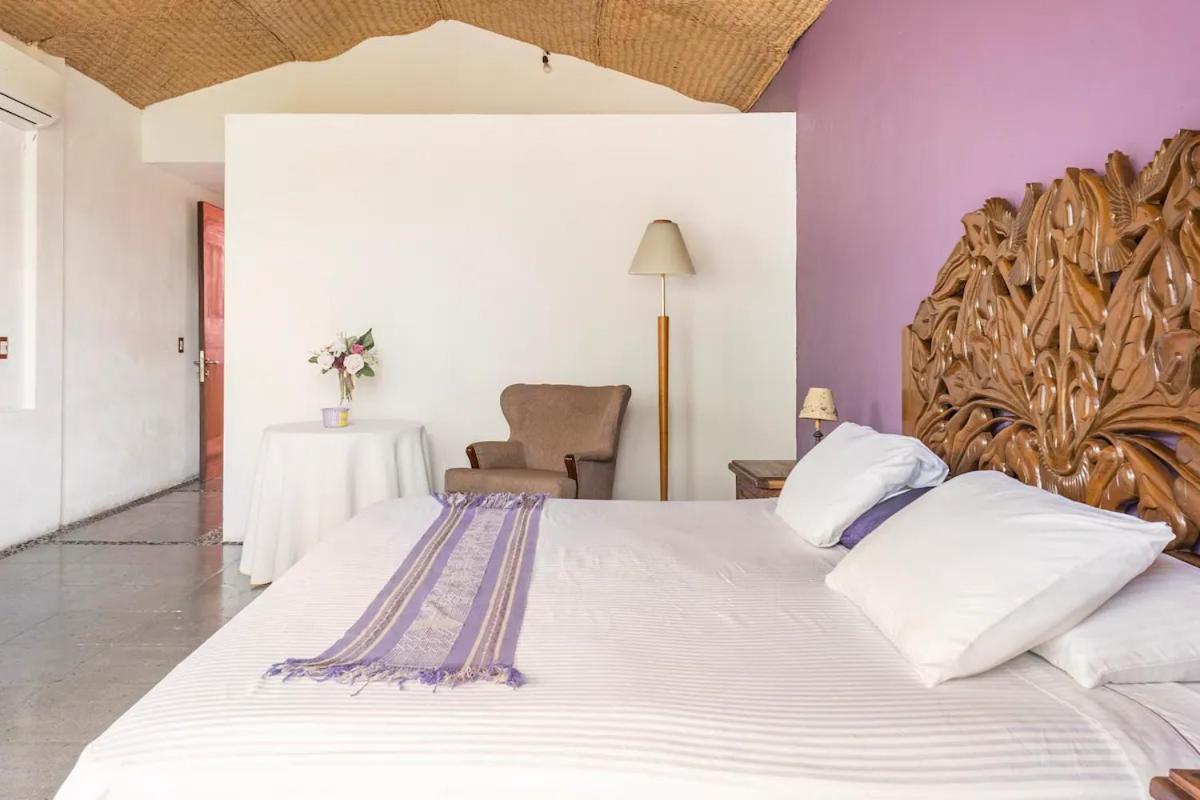 Casa La Columna Bed & Breakfast Puerto Vallarta Exterior photo