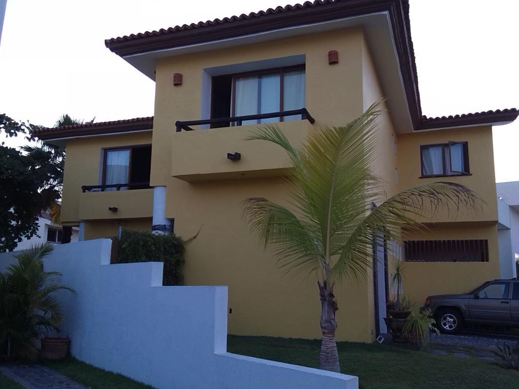 Casa La Columna Bed & Breakfast Puerto Vallarta Exterior photo